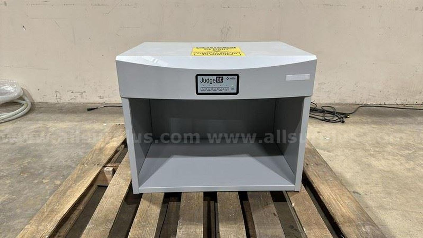 JudgeQC JQCD65840 X-rite light booth