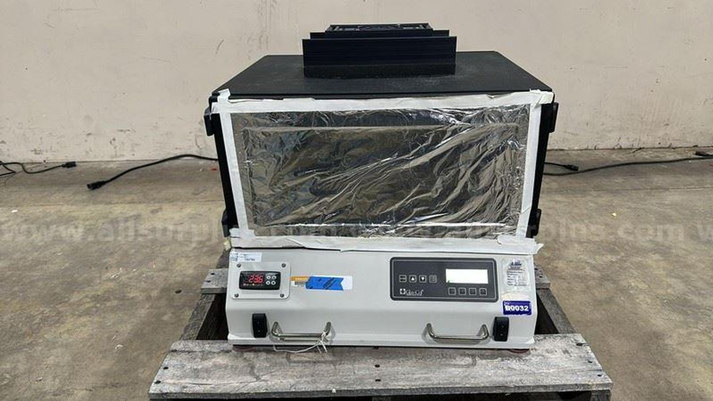 Glas-Col 107ADPMINC1216 Enclosed Shaker