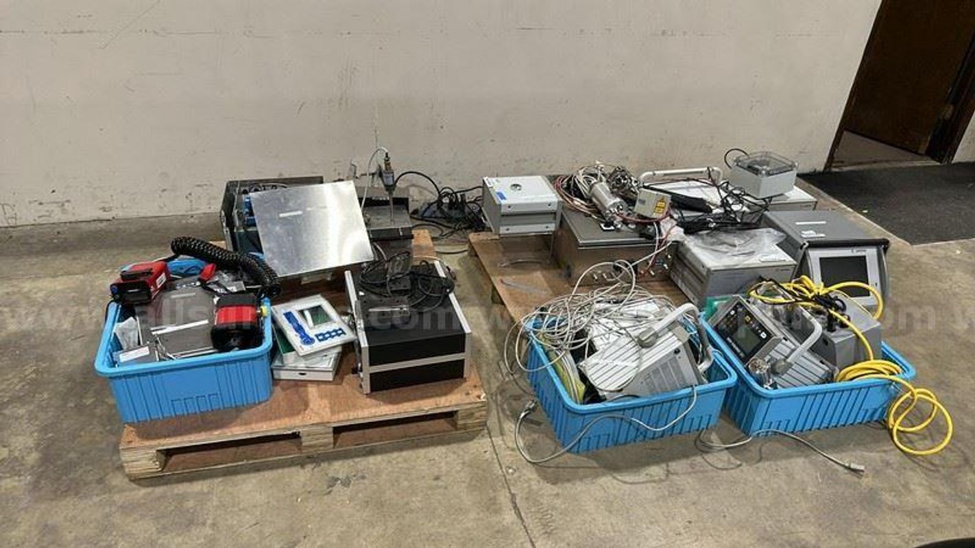 Analyzing and Testing Equipment. Mfg: Optek, Canty, Sartorius and Thermo | Models: LMA330RH-040B, LMA321PA