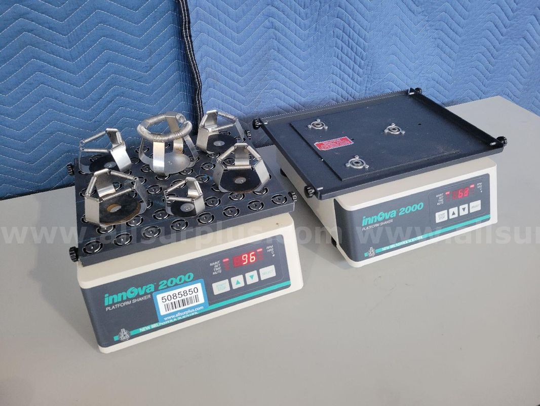2ea New Brunswick Innova 2000 Platform Shakers