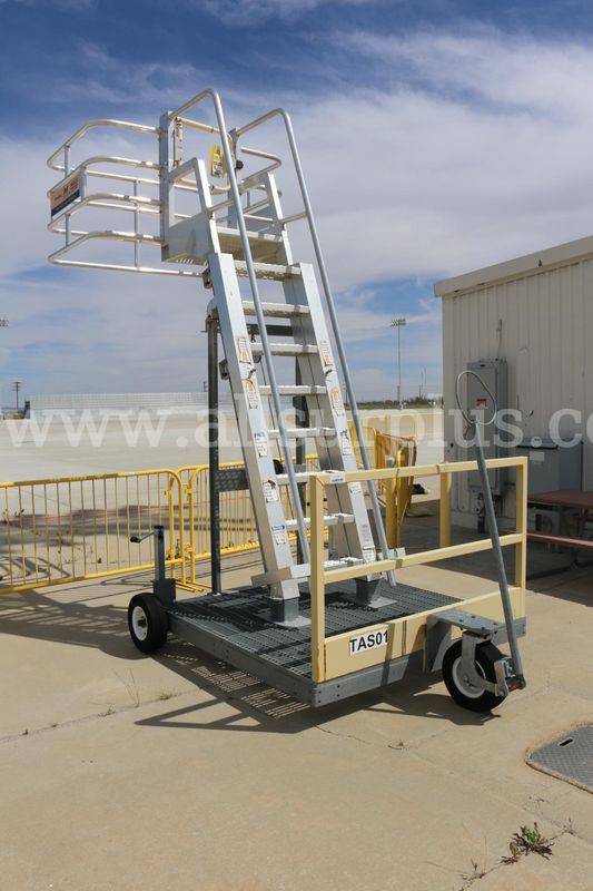 SafeRack Mobile Access Platform Ladder, 8-Step (Lic 2554525) Palmdale