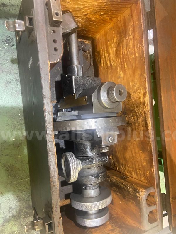 1953 Tanigmatic Dresser w/ATT
