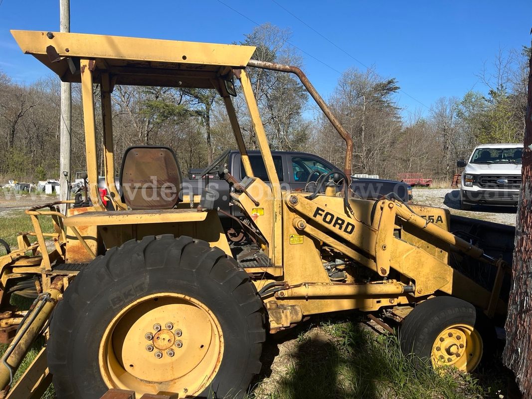 OFFSITE SALE - Lot of a 1986 Ford Model 655A Loader Backhoe Tractor