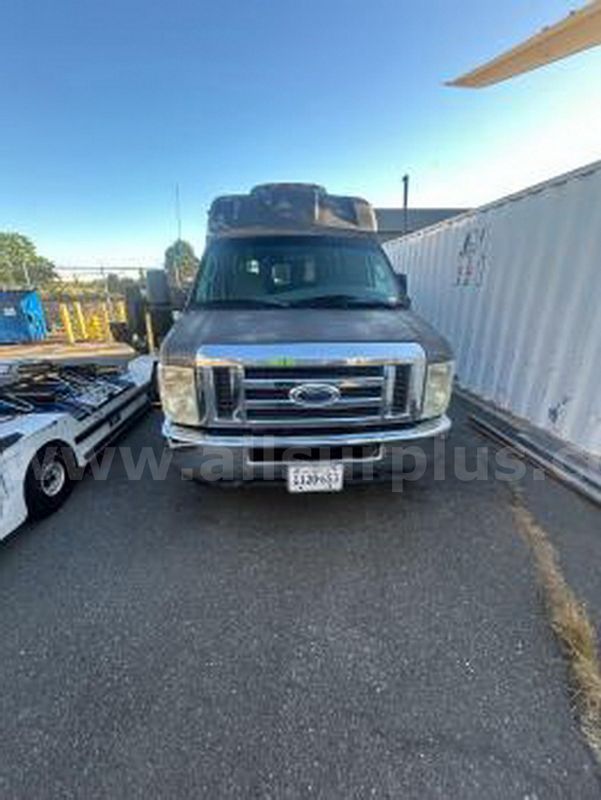 2008 Ford E350 Bus