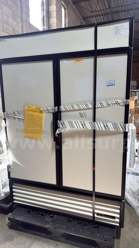 True GDM-49 - 54" Door Reach In Refrigerator