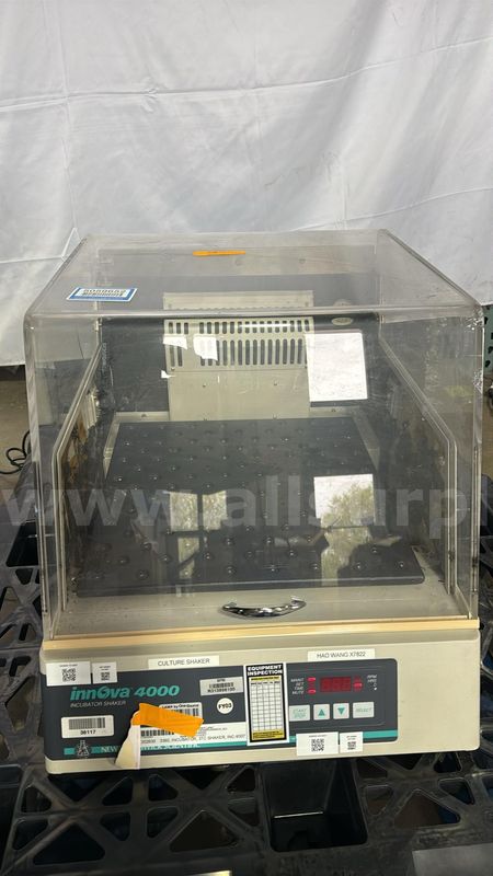 New Brunswick Innova 4000 Incubator Shaker