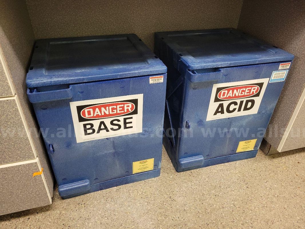 4ea Eagle M04CRA Chemical Storage Cabinets