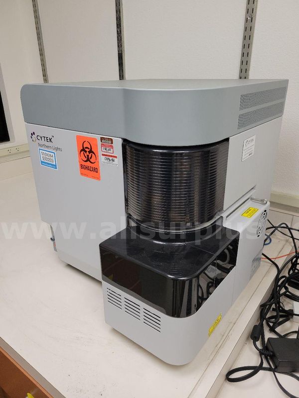 Cytek N7-00006 Northern Lights Flow Cytometer