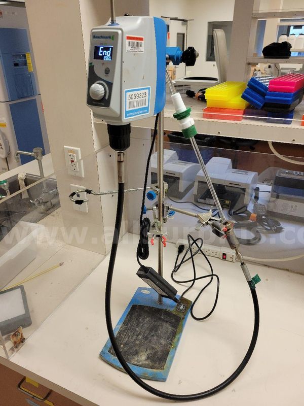 Benchmark OS-20L Mixer
