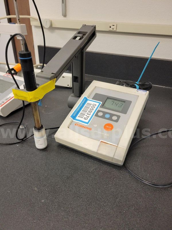 Corning 430 pH Meter