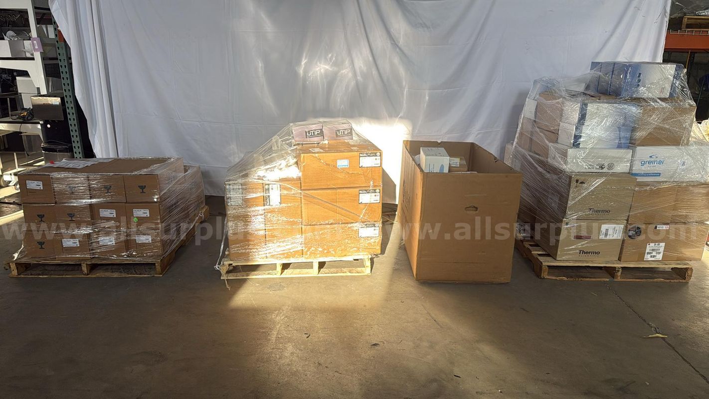 4 Pallets Bulk Laboratory Consumables: Pyrex Test Tubes, Greiner Microplates, BioTix Pipette Tips, Palletized
