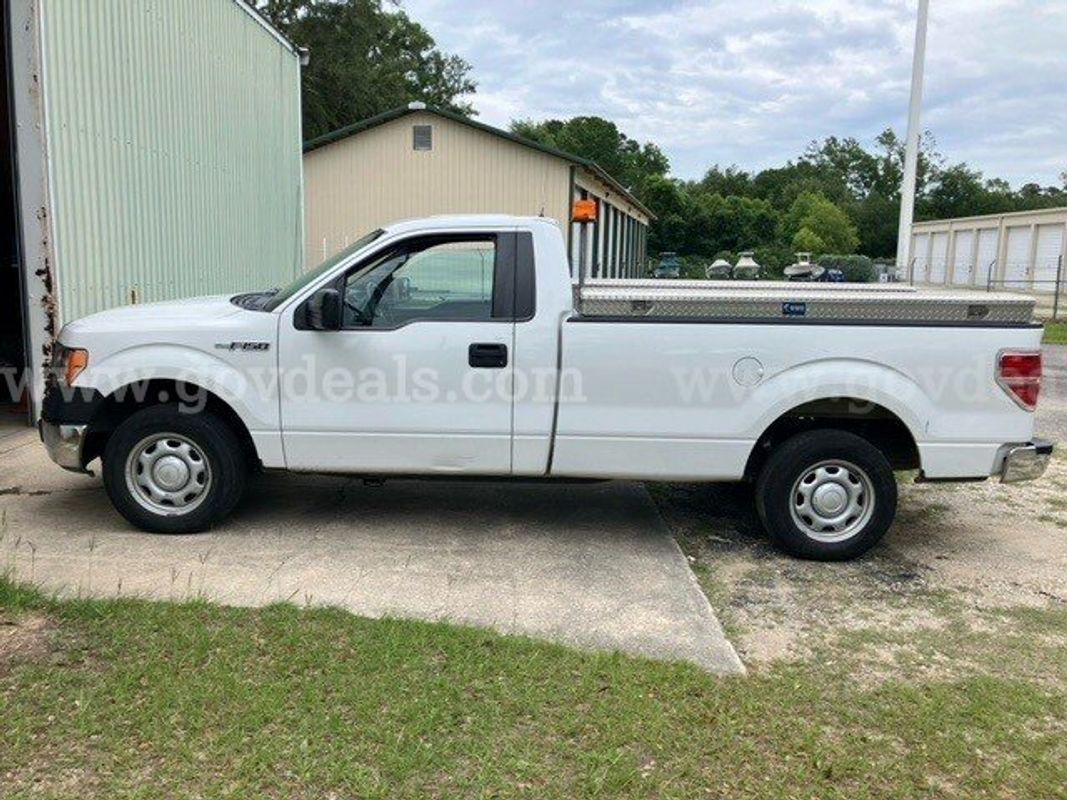 2013 Ford F-150 XL 8-ft. Bed 2WD