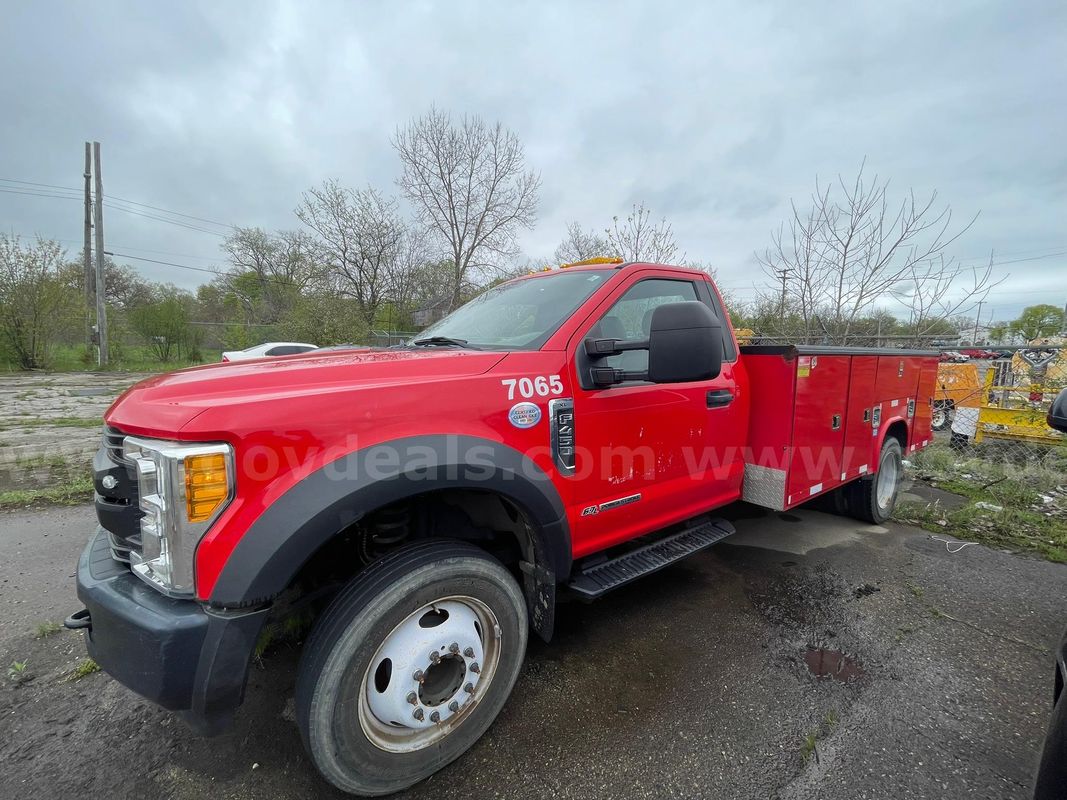Ford F450 Single Cab Truck