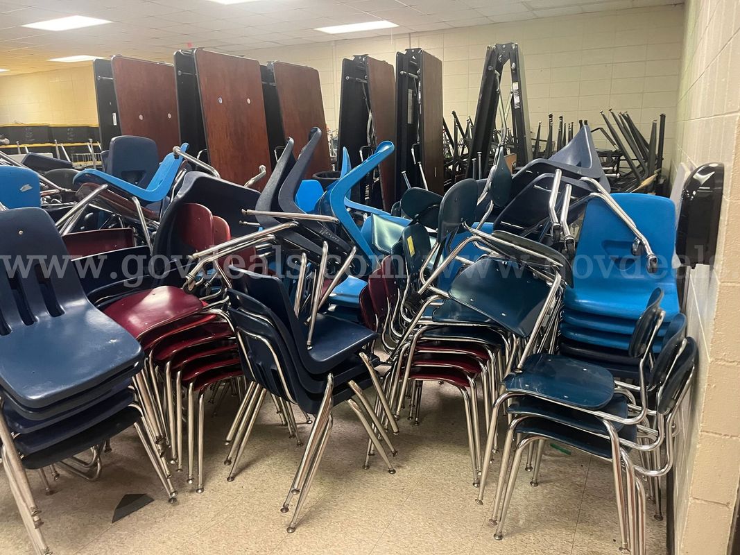 Student Chairs-2 piece OSUE Carpet Ensemble Rooms