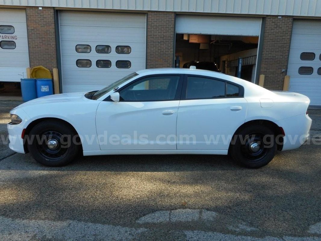 2016 Dodge Charger V8 AWD PPV 4-door Sedan