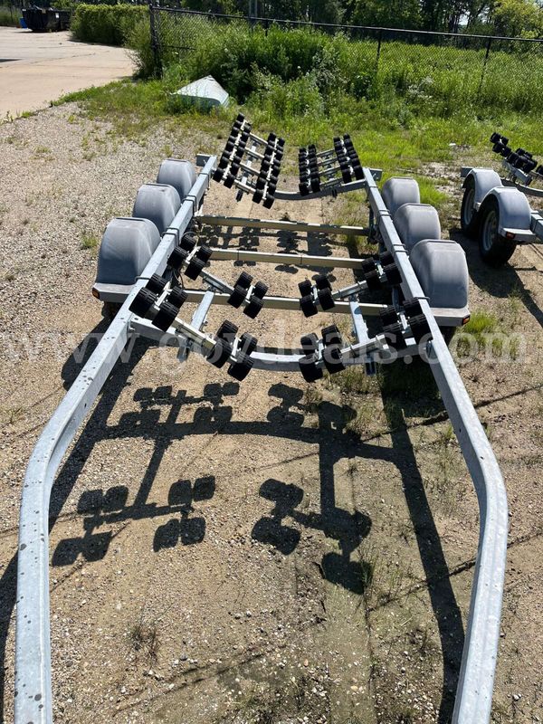 Karavan 3 axle 31’ trailer