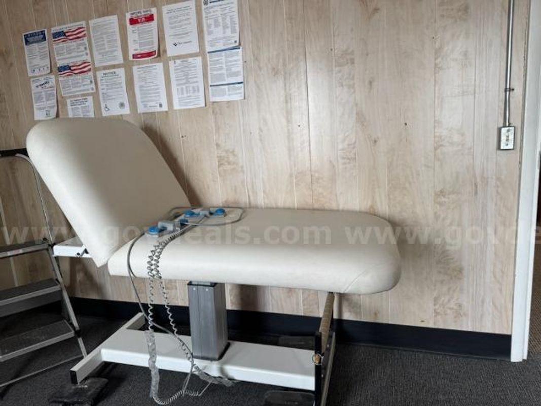 Earthlite Everest Tilt Table