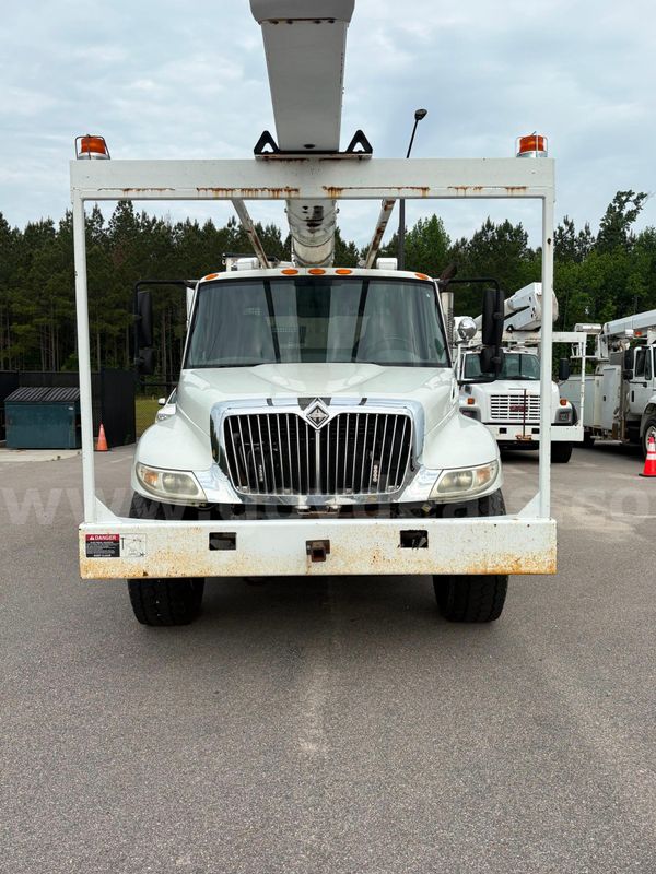 2007 International Bucket Truck