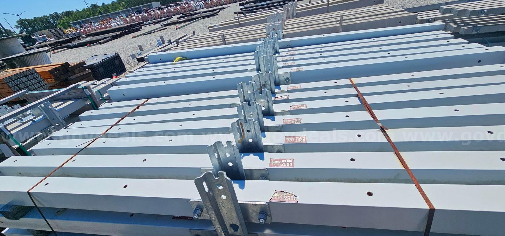 Pallets of Fiberglass Cross Arms