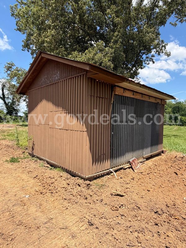 Barn Shed - 12 feet long x 16 feet 8 inches wide x 12 feet high