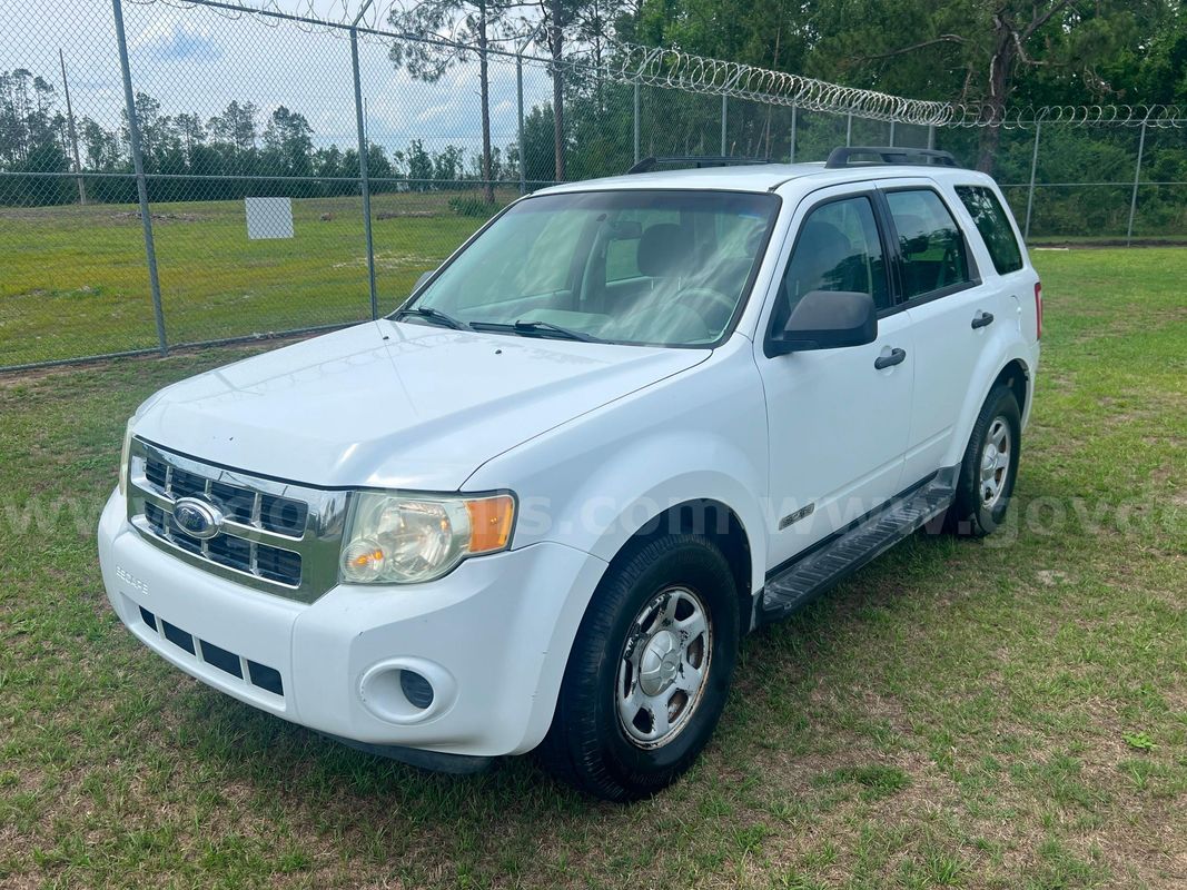 2008 Ford Escape XLS Sport Utility FWD