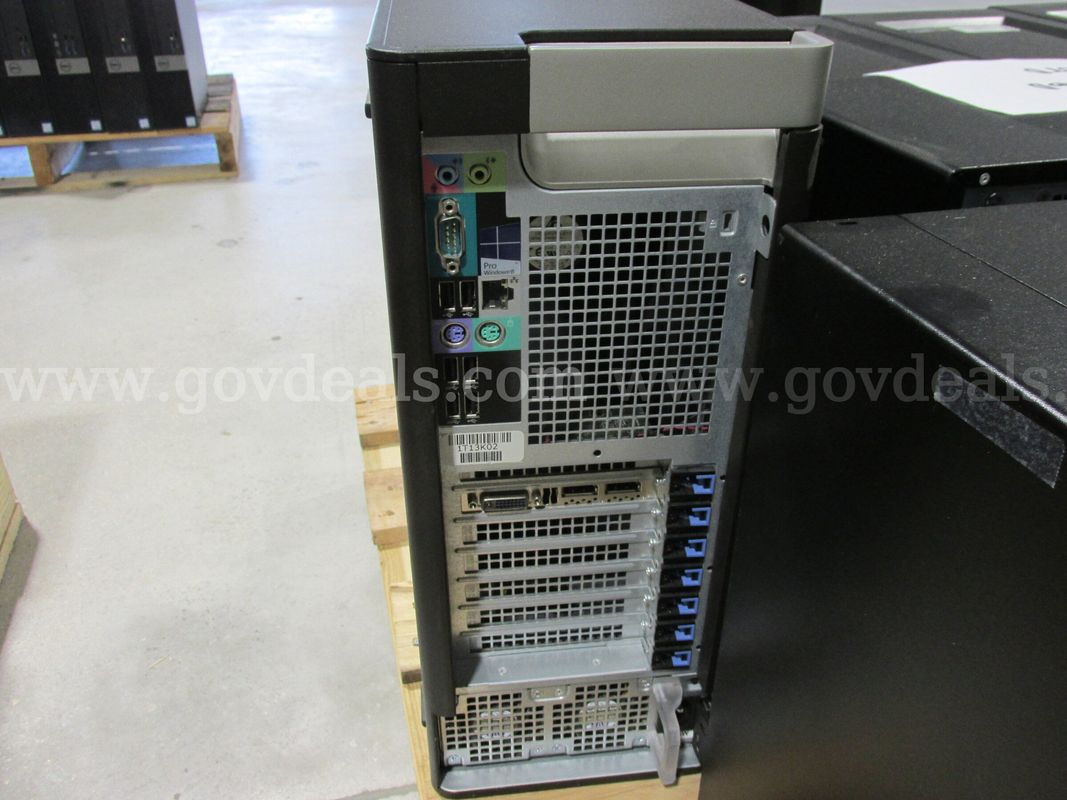 Lot of (8) Dell Optiplex 7040 , 7050 , 7060 , 9020 & PRECISON5610