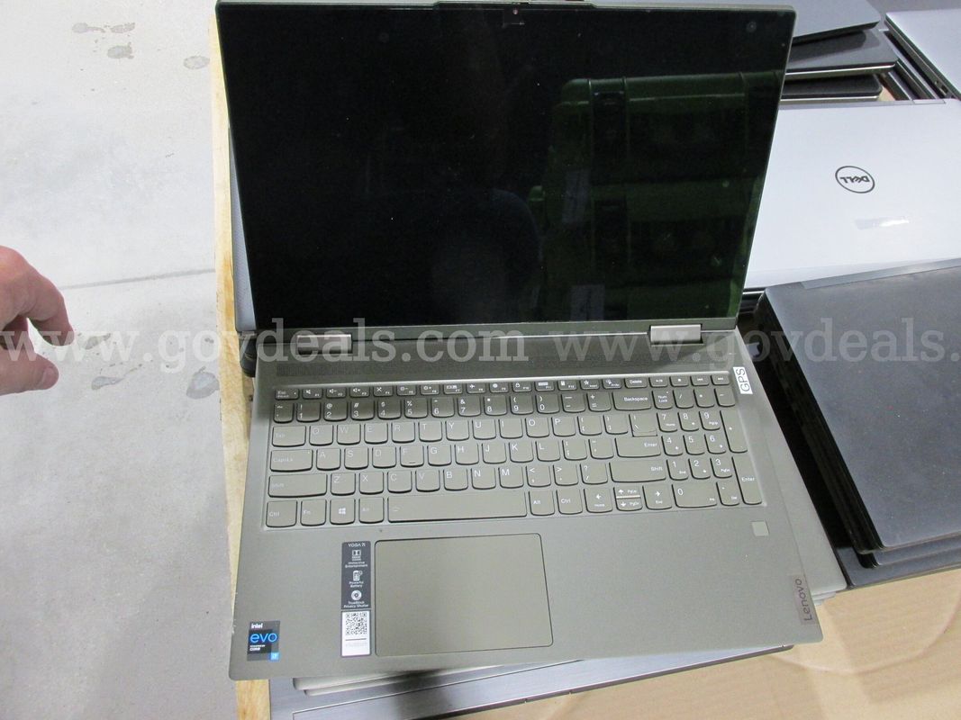 Lot of (40) Lenovo & Dell Laptops