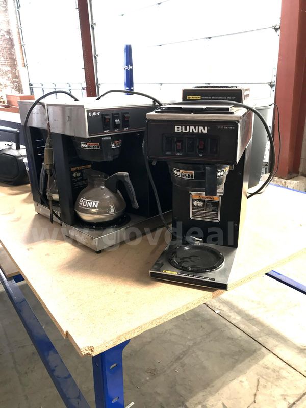 3 used BUN coffee makers. (s2)