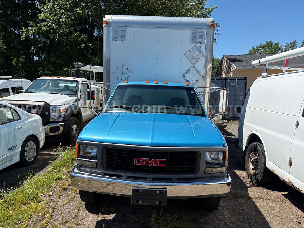 1995 GMC Sierra Box Truck