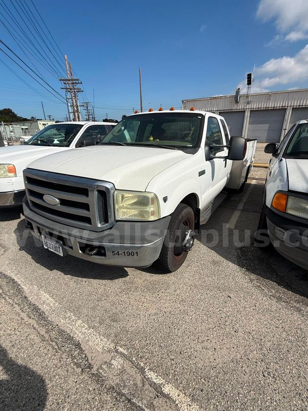 2007 Ford F-350 SD, Extended Cab, Utility Bed