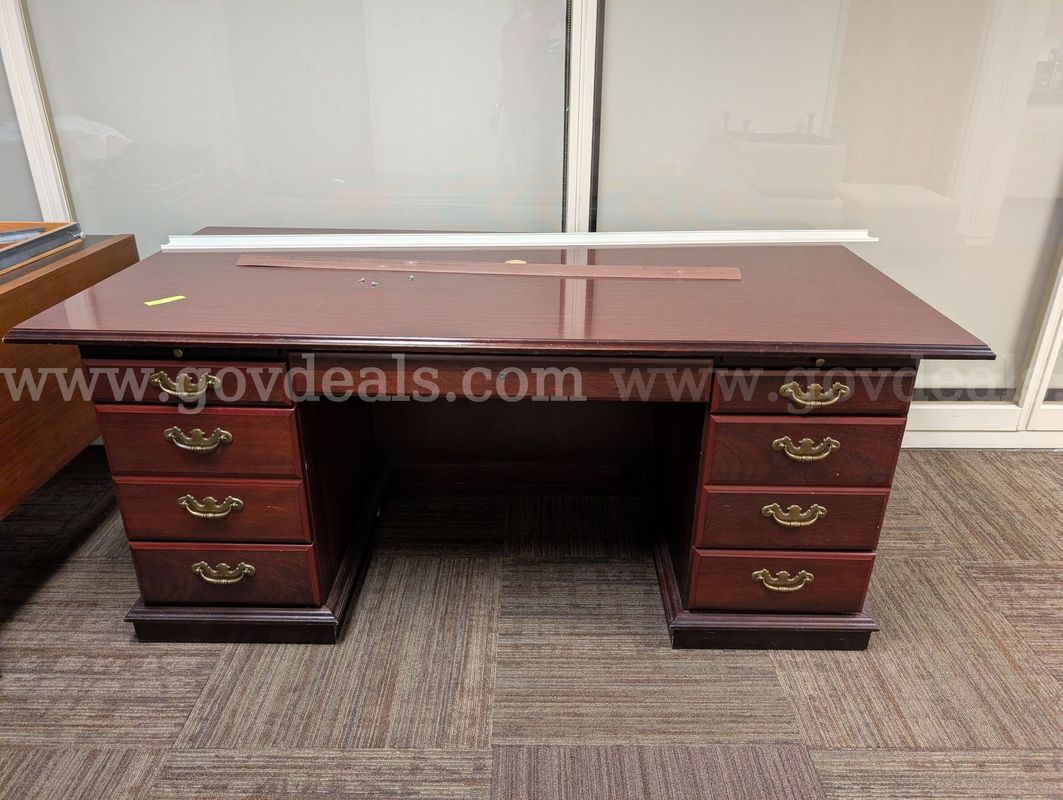 7 Draw Desk