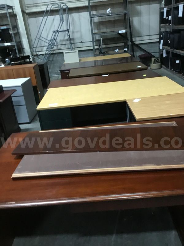 I Lot Of 6 Desk