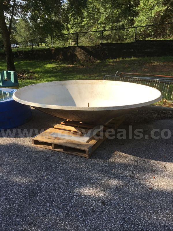 6 tanks, 1 storage tank and a satellite dish