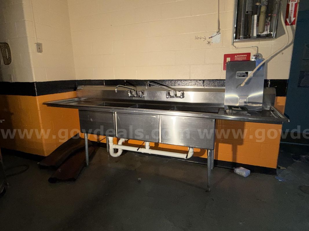 3 Compartment Sink