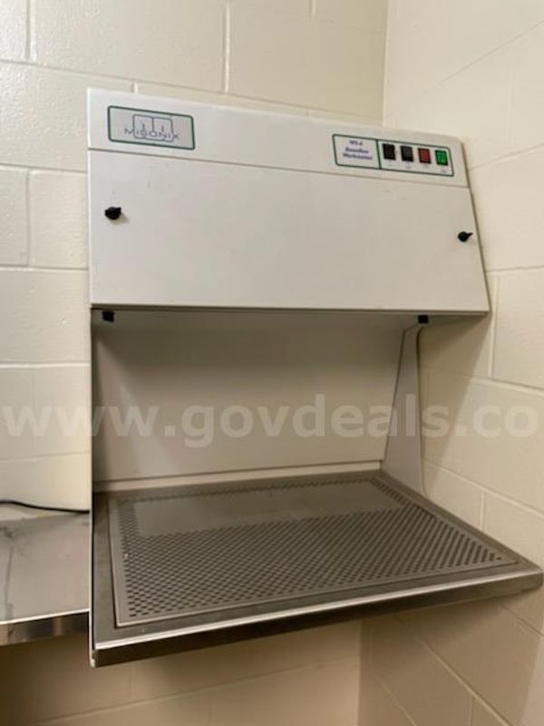 Misonix FE-WS6 Downflow Workstation