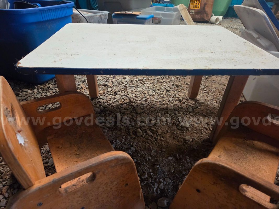 Children's Furniture - Table with 2 Chairs, 2 Metal/Plastic Chairs, Step Stool