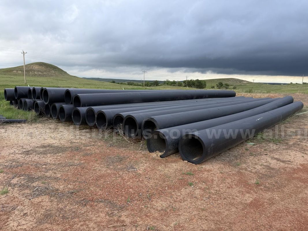 Pipe, HDPE, 28in, 37jts and 1.5in/4in HDPE Rolls, Unused, 1 Lot