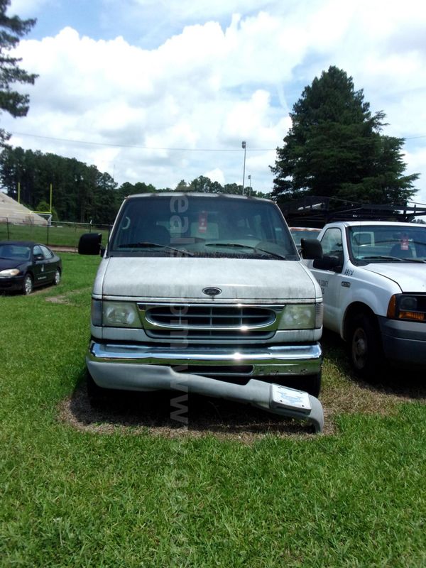 2002 Ford Econoline