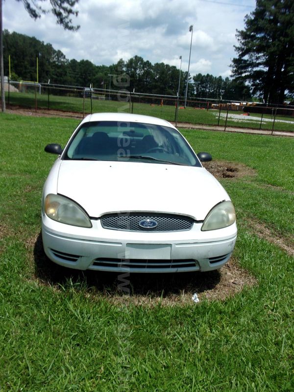 2006 Ford Taurus