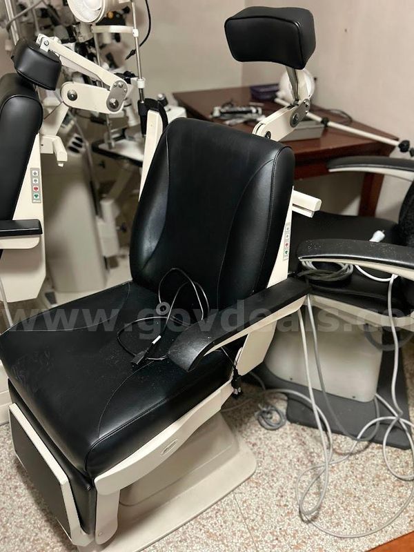 Encore Manual Chair