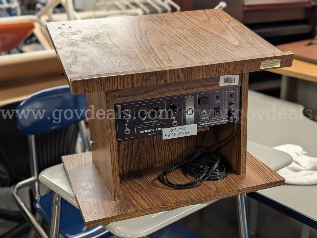 Desktop Podium w/ Mic System