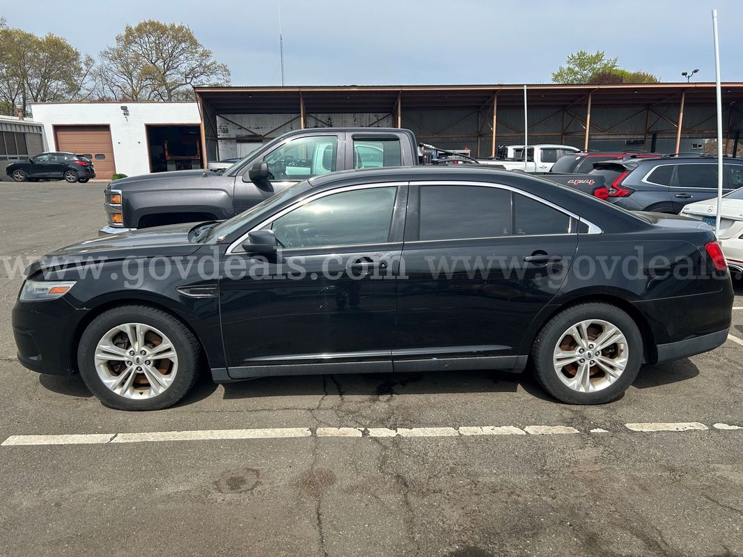 2013 Ford Taurus