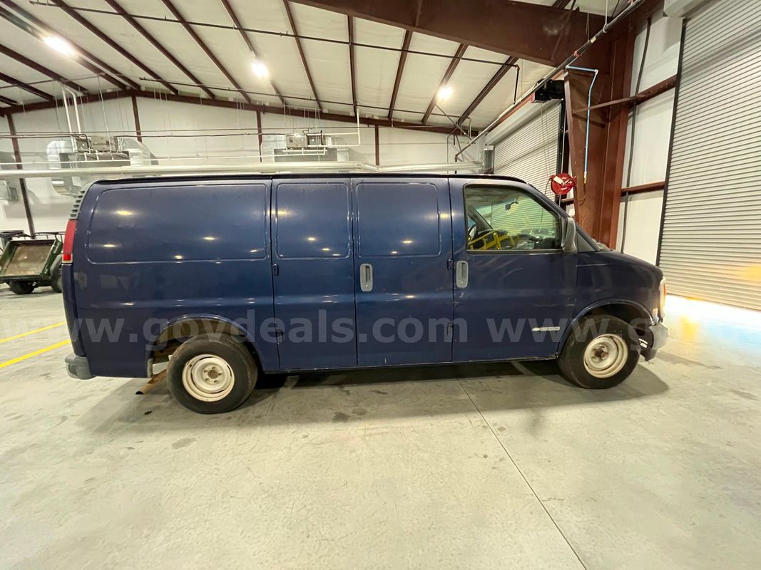 2002 Chevrolet Express