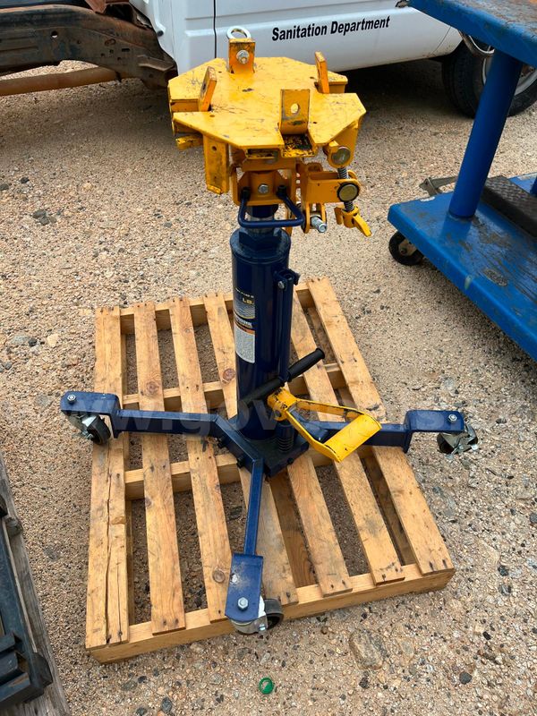 Napa 791-7140D 1000 LB. Transmission Jack