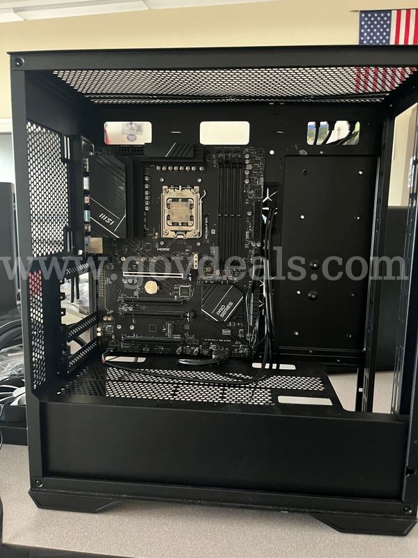 Lot of Computer Components & Case: with Ryzen 7 7700x CPU
