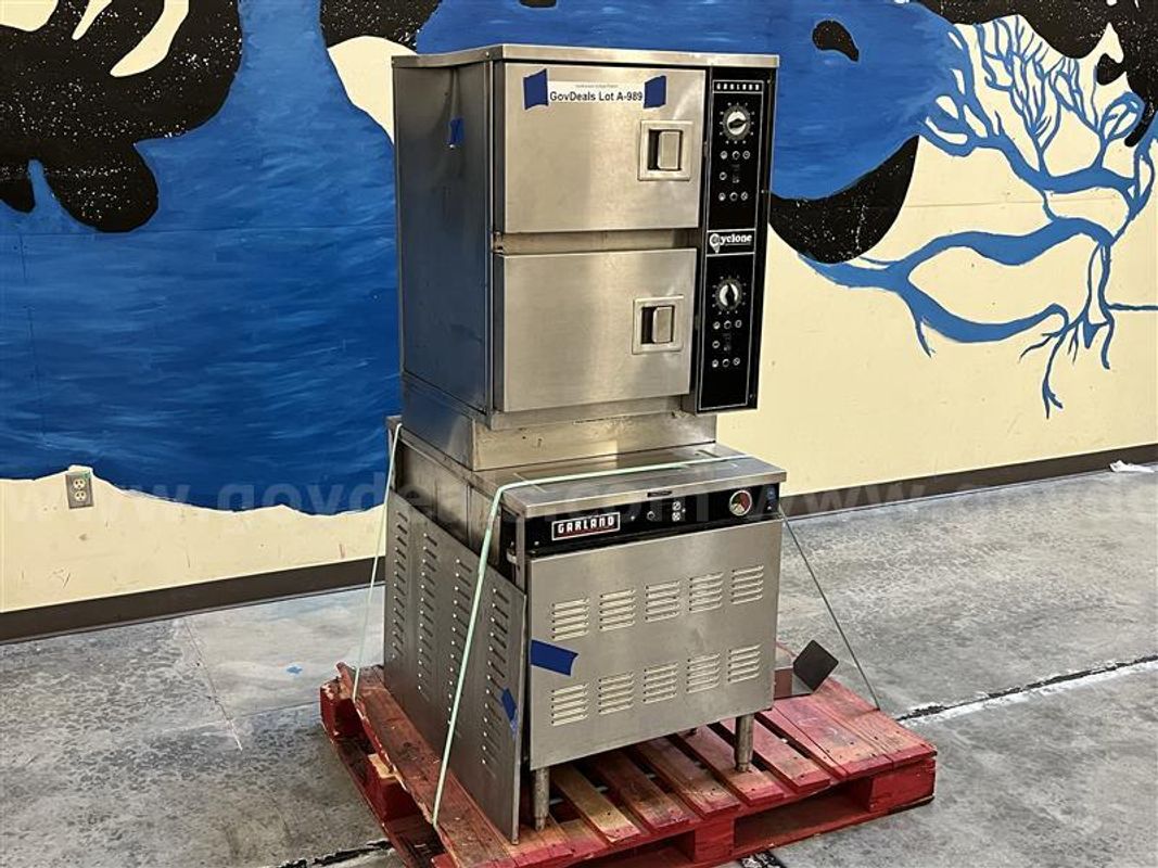 Garland Steamer Lot A-989