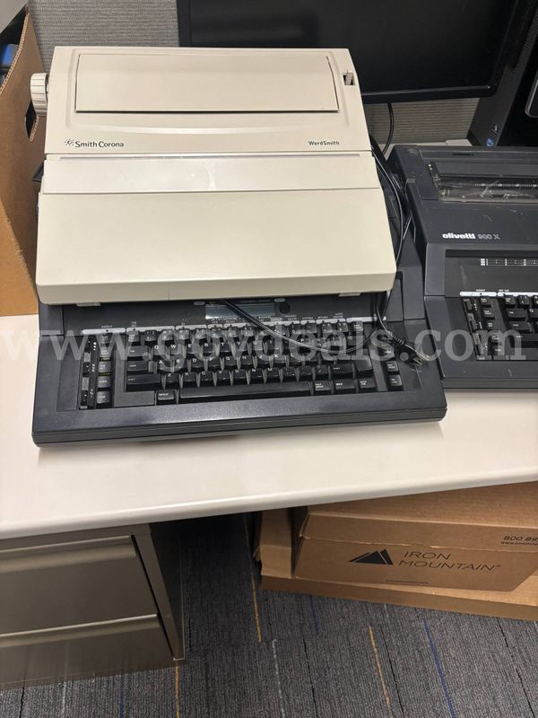 Lot of (4) Operable Type Writers