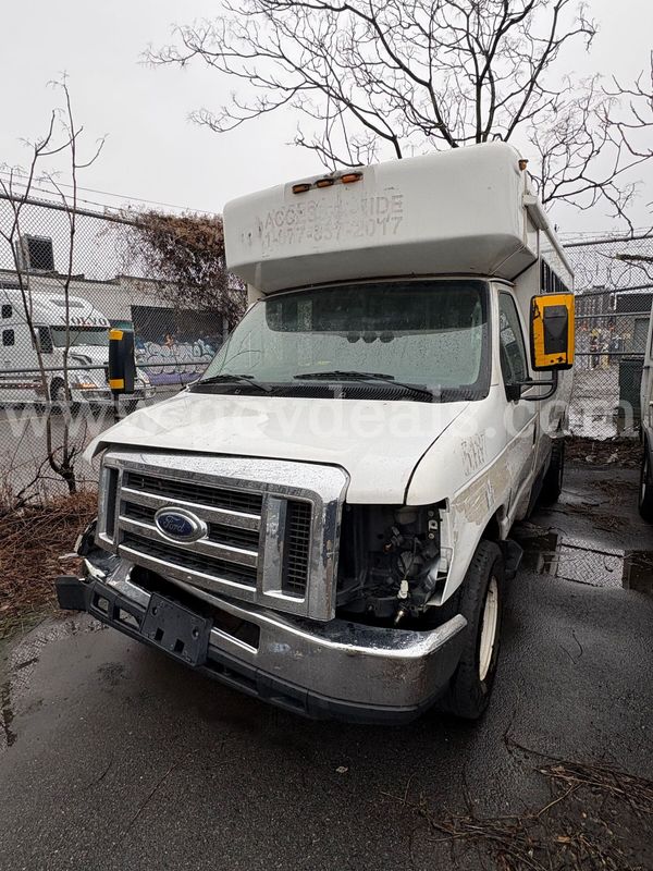 2014 Ford Metrolite Wheelchair ACCESSIBLE VAN(5187)