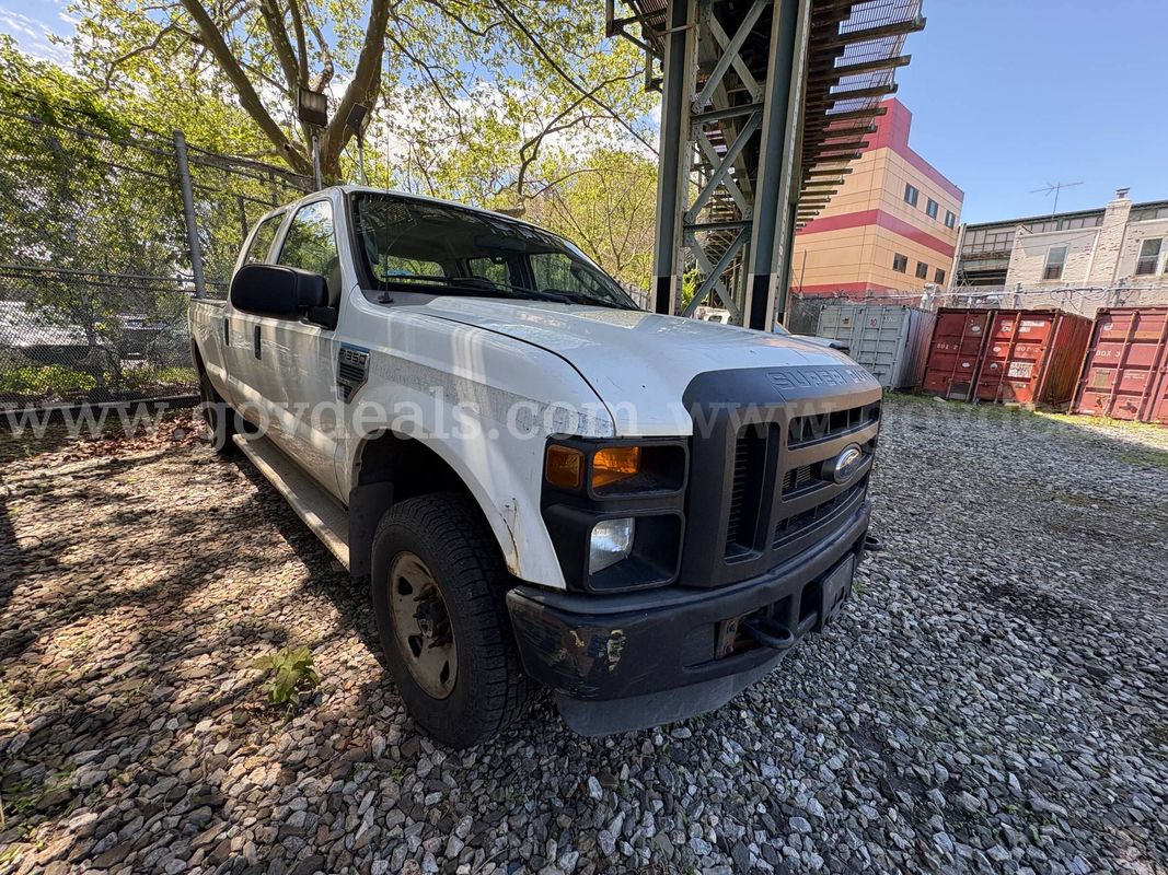 2008 Ford F-350 (MTA054X)