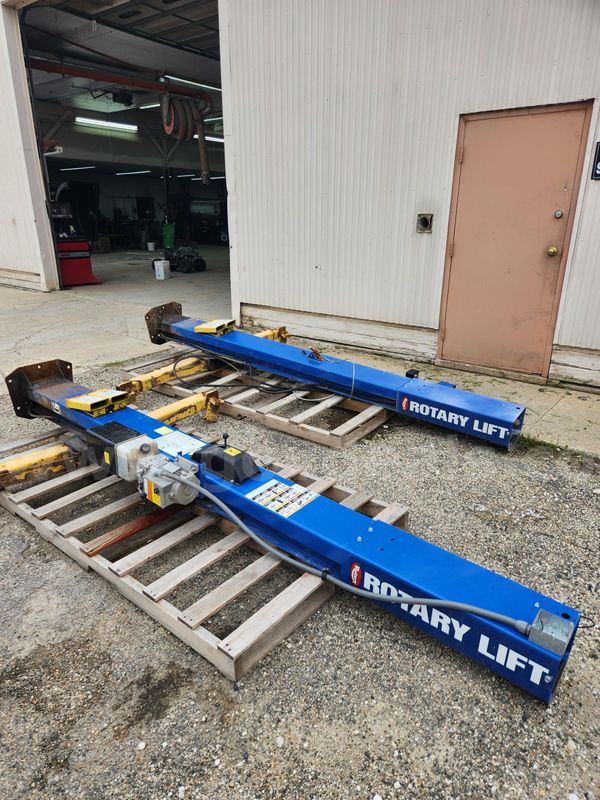 Rotary 10,000 lbs. 2 Post Lift